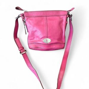 Y2K Fossil Maddox Bucket Bag Pink Leather Crossbody & Key Charm